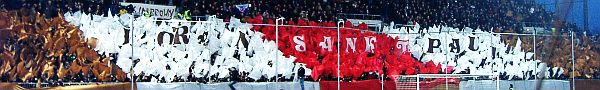 Choreographie der Südkurve (Sankt Pauli vs. Hansa Rostock)